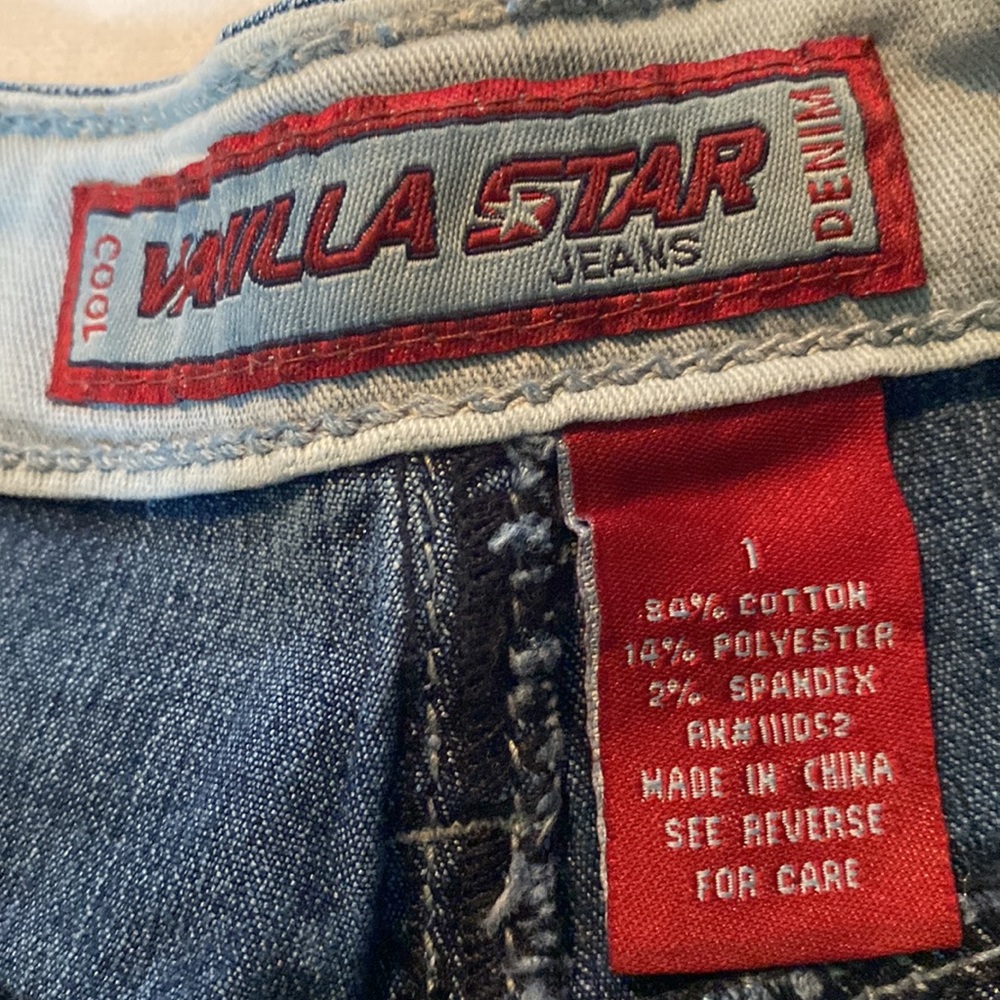 NWT & Vintage Vanilla Star Distressed Capri Jeans - Picture 3 of 7